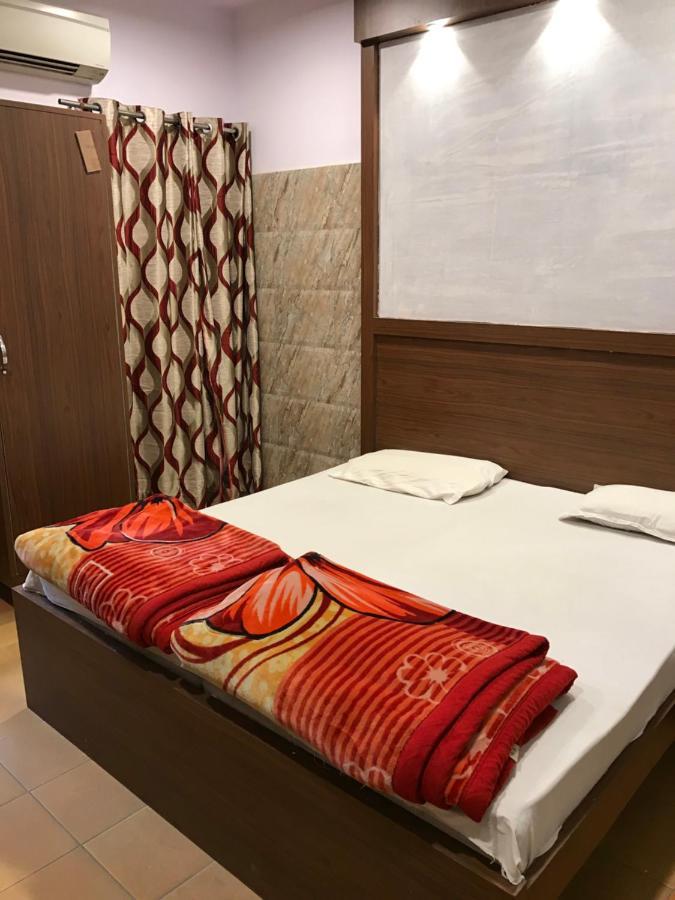 Hotel Natraj Bulandshahr Exterior foto
